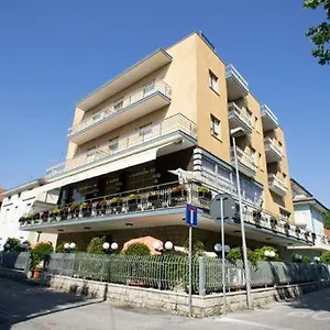 Luca , Rimini Italien
